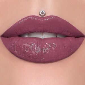 Jeffree Star Improper Supreme Gloss